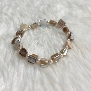 Mother of Pearl Chip Bracelet